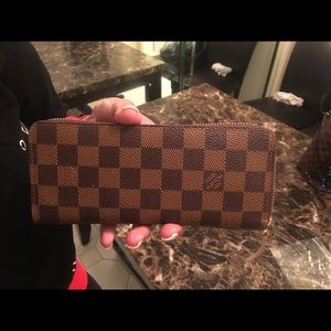 LV Women’s Wallet Rare Color Scheme